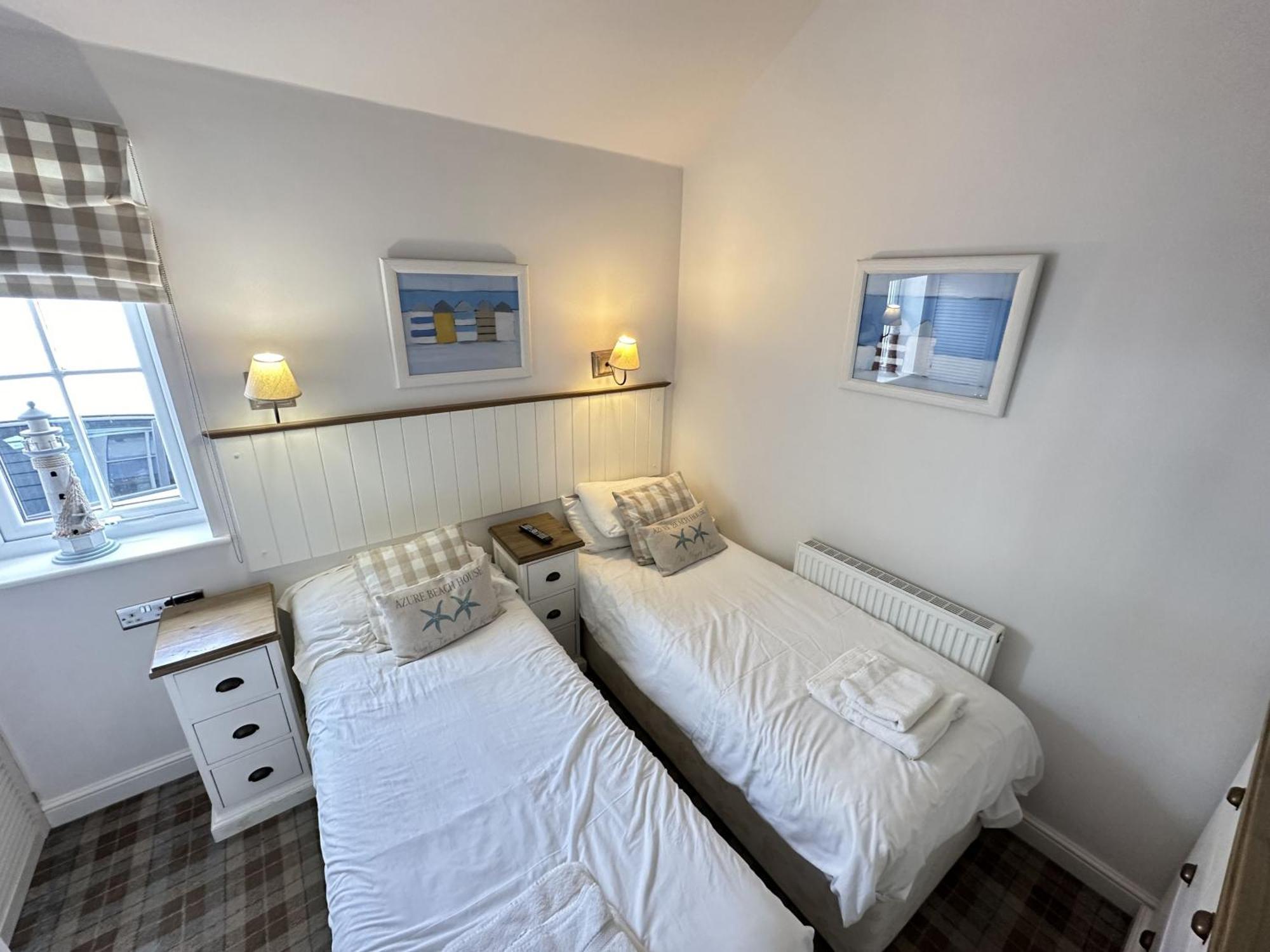 Azure Beach House Filey Exterior photo